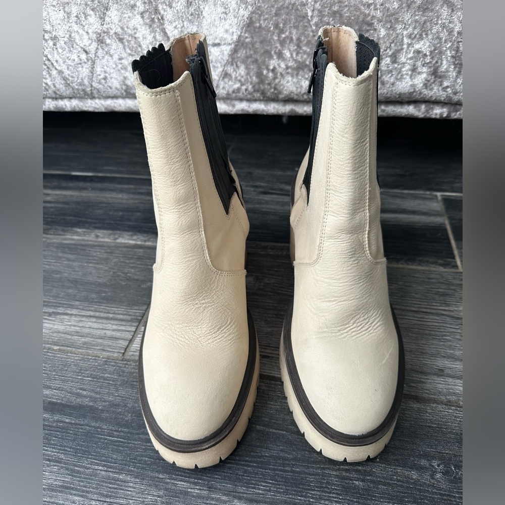 Free People James Chelsea Boots Sz 38EU / 8US in White Bone Leather $188 - Picture 11 of 15